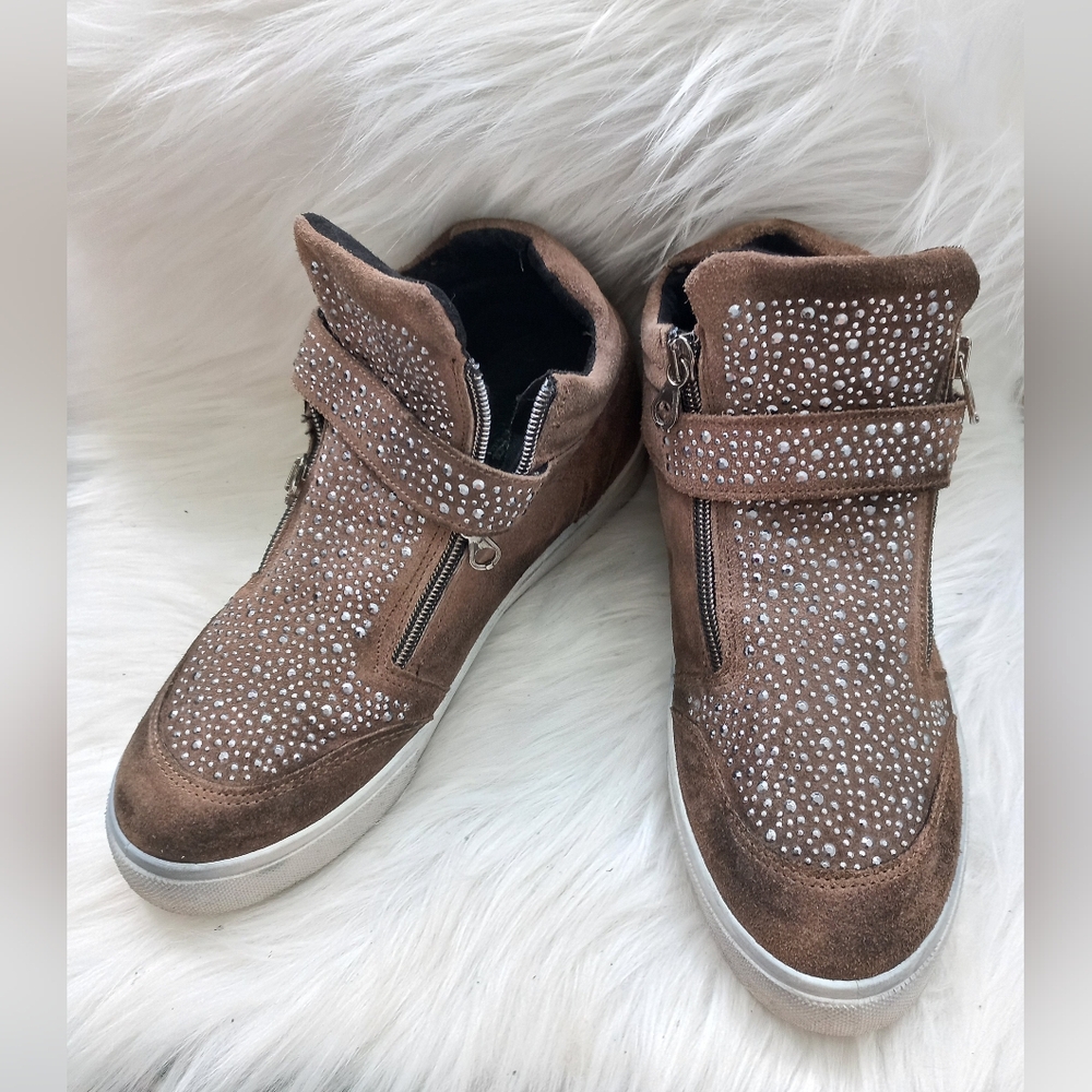 Women's Brown Suede Sneakers Size 39 EU